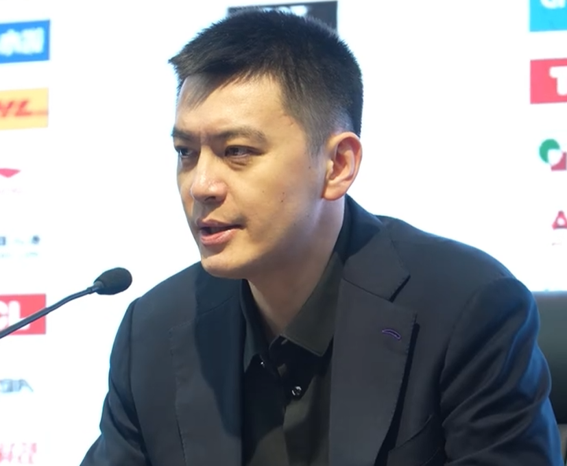 开云官网-输山东发布会！杨鸣与莫兰德直指关键球问题，但满意球队发挥！